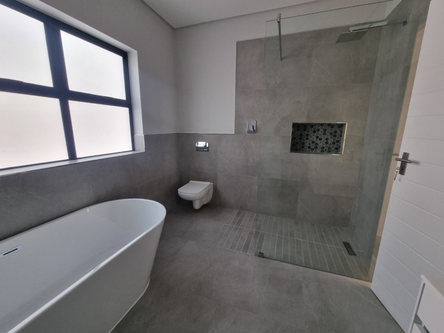 4 Bedroom Property for Sale in Sandown Western Cape